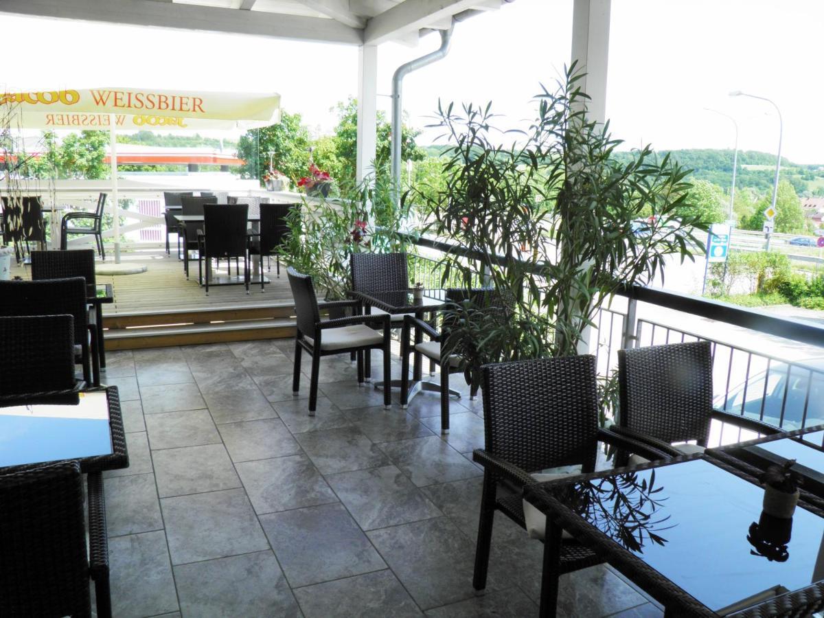 Donau-Hotel Sinzing Exteriör bild
